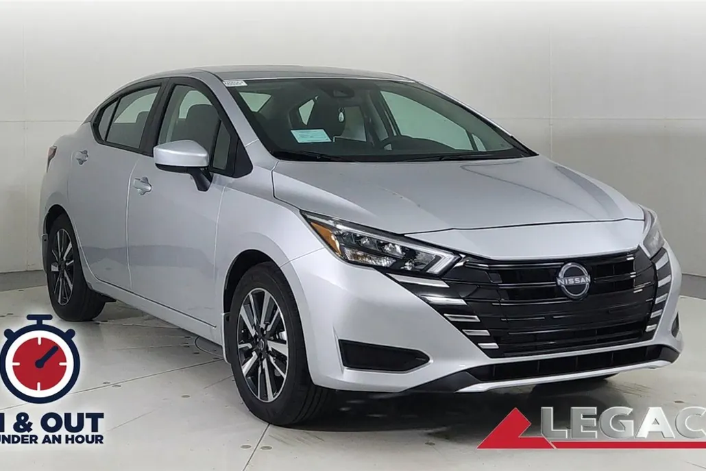 2025 Nissan Versa SV photo 1