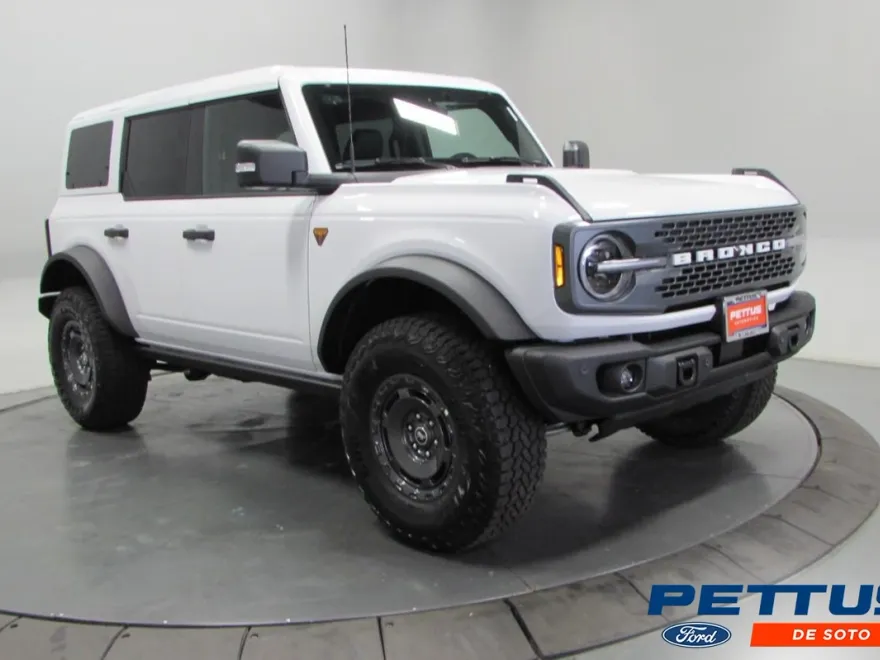 2025 Ford Bronco Badlands photo 1