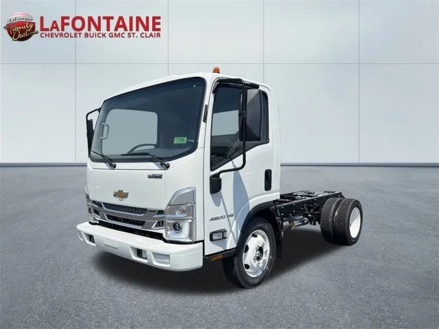 2024 Chevrolet Silverado 4500HD Base photo 1
