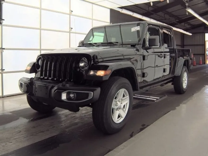 2023 Jeep Gladiator Sport S photo 1