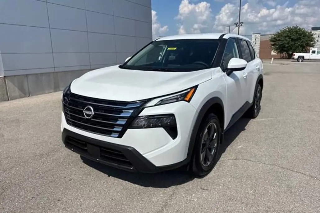 2026 Nissan Rogue SV photo 1