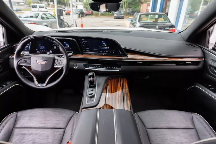 2023 Cadillac Escalade Premium Luxury Sport photo 1