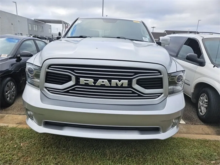 2018 Ram 1500 Sport photo 1