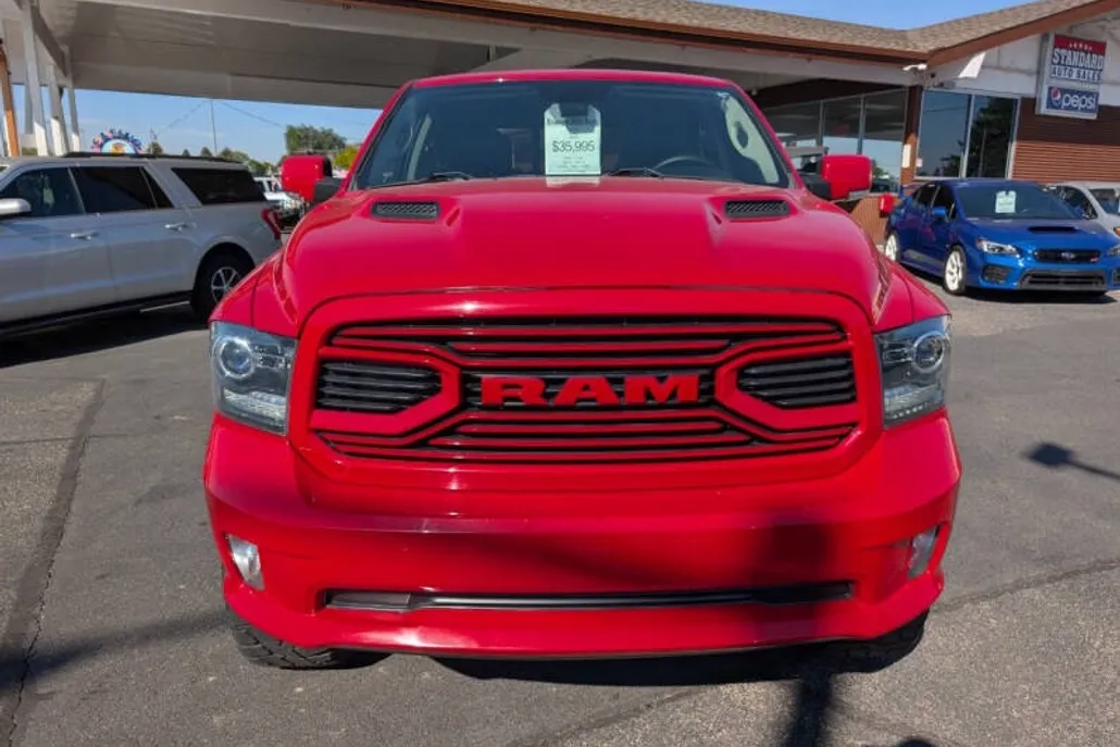 2018 Ram 1500 Sport photo 1