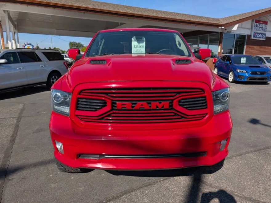 2018 Ram 1500 Sport photo 1