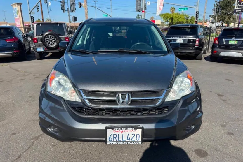 2011 Honda CR-V SE photo 1