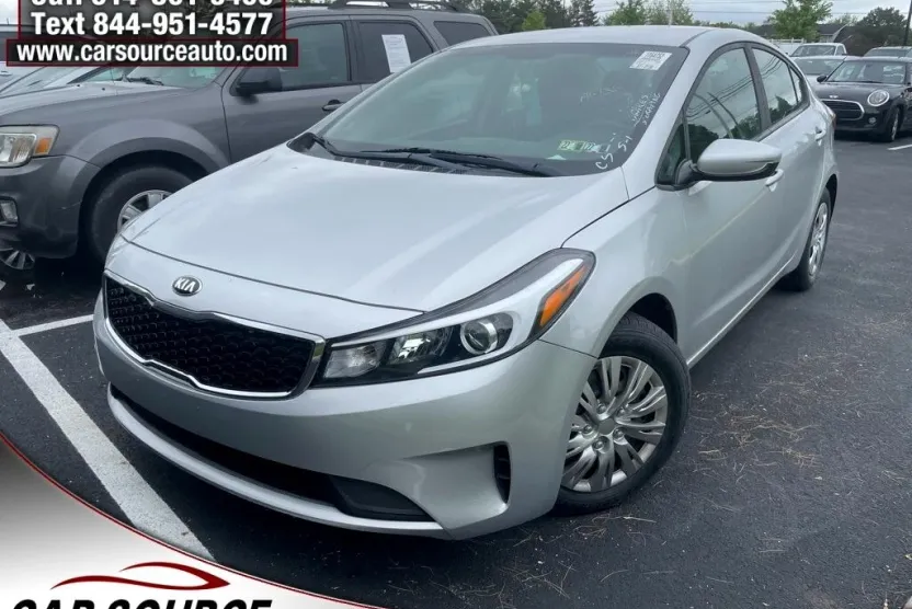2018 Kia Forte LX Base photo 1