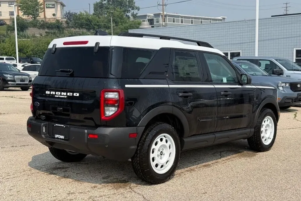 2025 Ford Bronco Sport Heritage photo 1