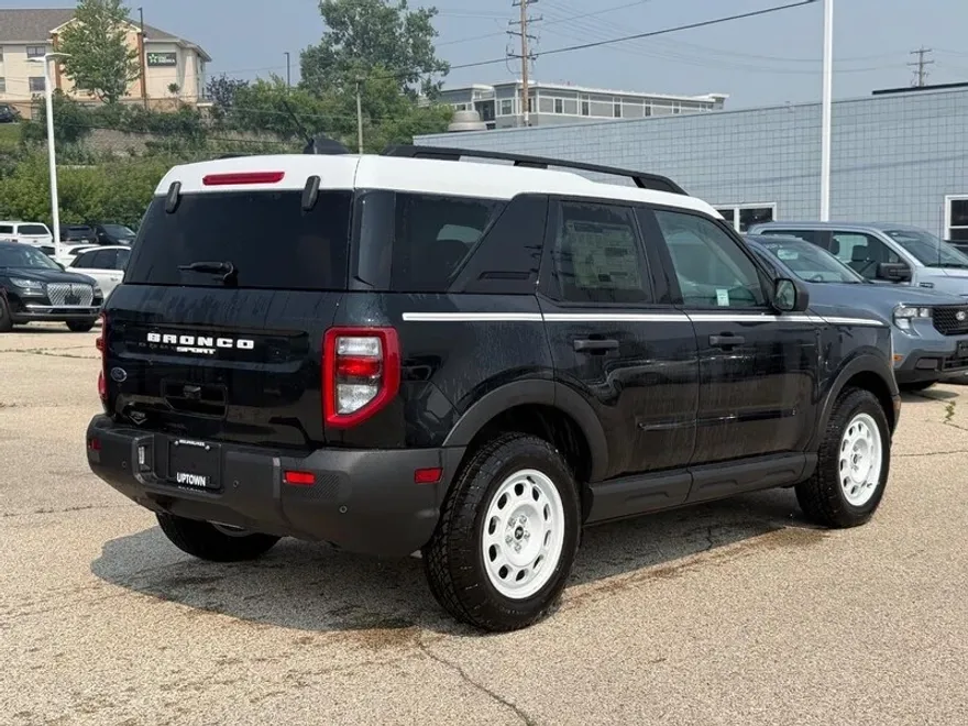 2025 Ford Bronco Sport Heritage photo 1