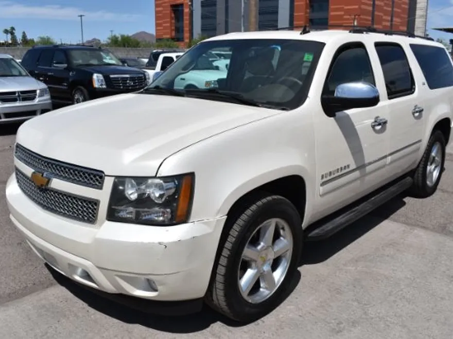 2013 Chevrolet Suburban LTZ 1500 photo 1