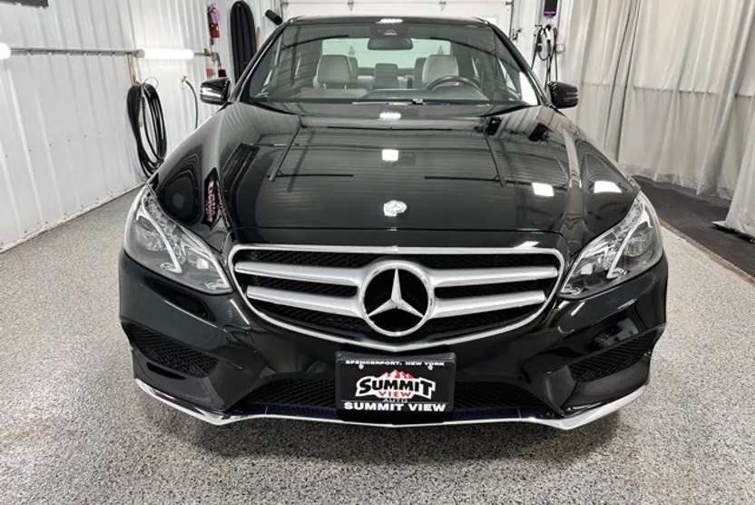 2014 Mercedes Benz E 350 4MATIC photo 1