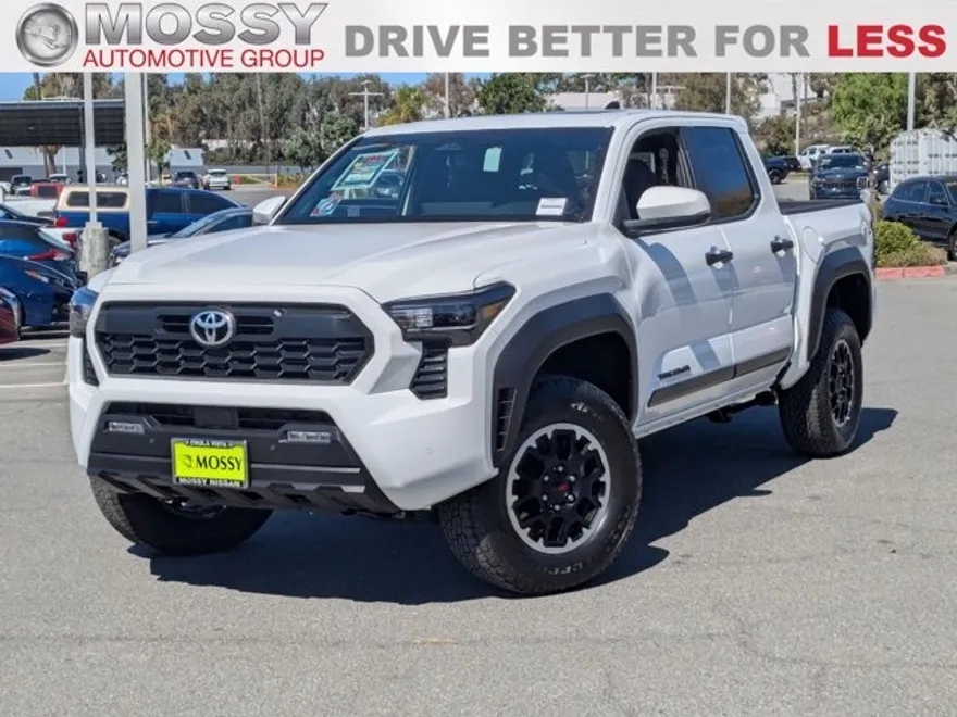 2025 Toyota Tacoma 4x4 TRD Sport photo 1