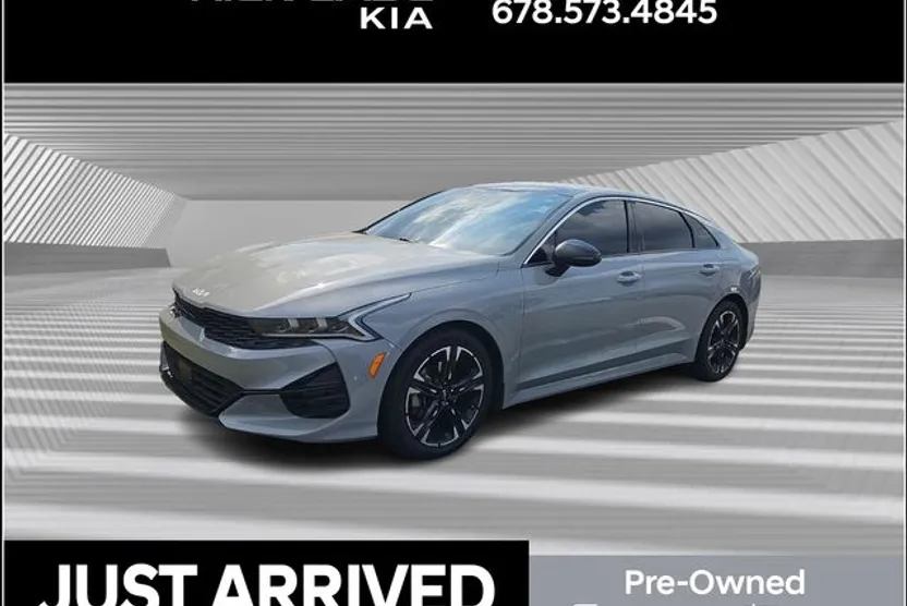 2022 Kia K5 GT-Line photo 1