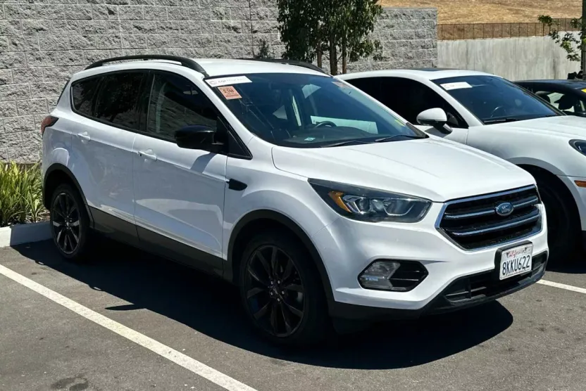 2019 Ford Escape SE photo 1
