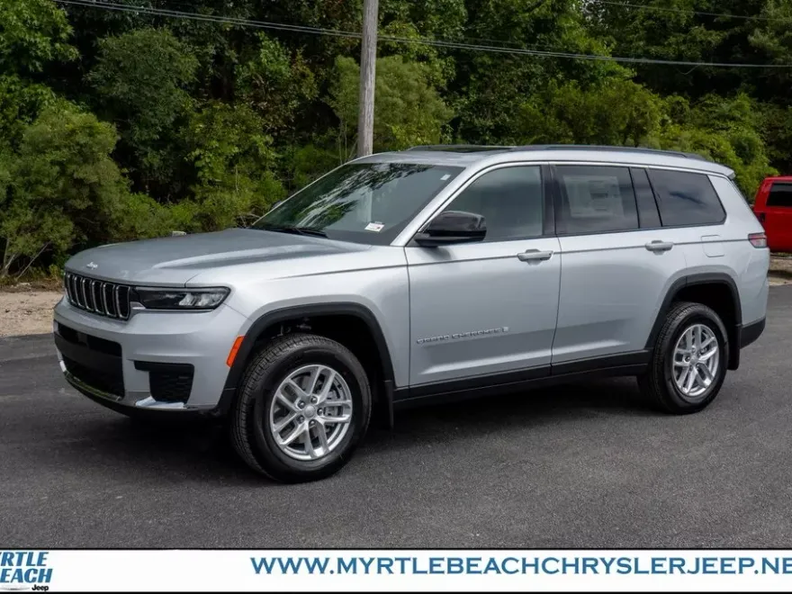 2025 Jeep Grand Cherokee Laredo X photo 1