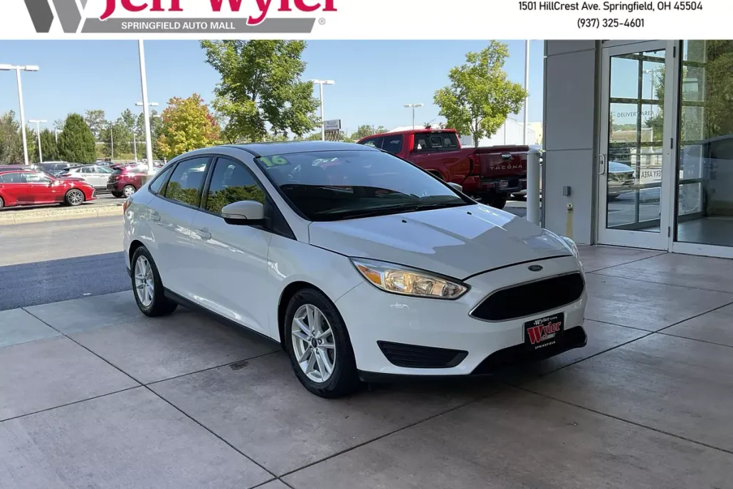 2016 Ford Focus SE photo 1