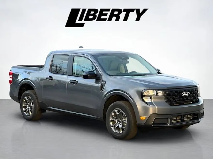 2025 Ford Maverick XLT photo 1