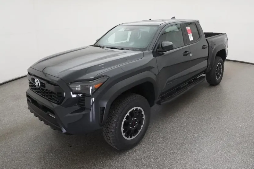 2025 Toyota Tacoma TRD Off-Road 4x4 Double Cab photo 1