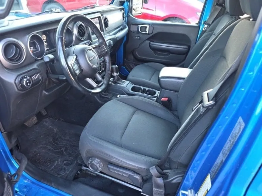 2021 Jeep Gladiator Willys photo 1