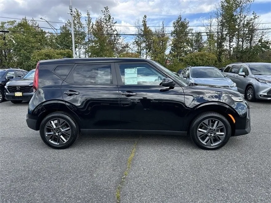 2020 Kia Soul EX photo 1
