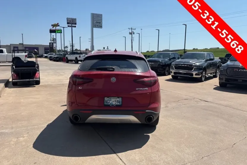 2018 Alfa Romeo Stelvio Base photo 1