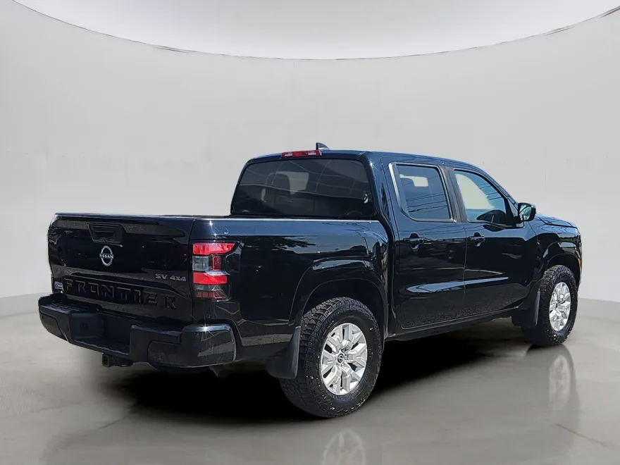 2022 Nissan Frontier SV photo 1