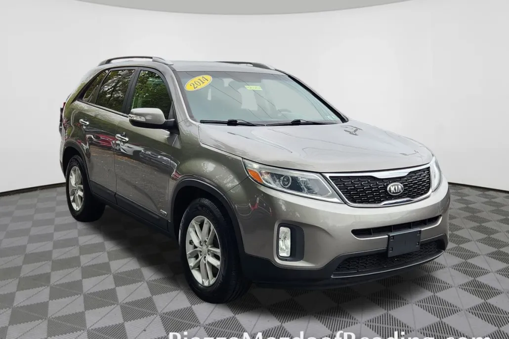 2014 Kia Sorento LX photo 1
