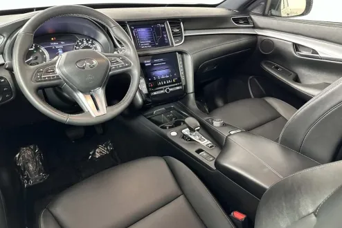 2020 Infiniti QX50 Essential photo 2