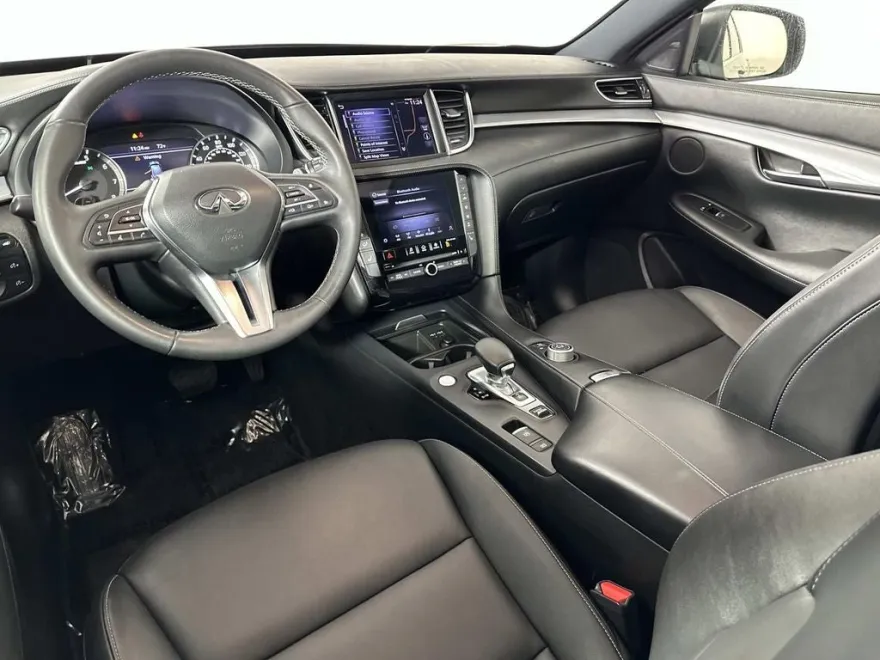 2020 Infiniti QX50 Essential photo 2