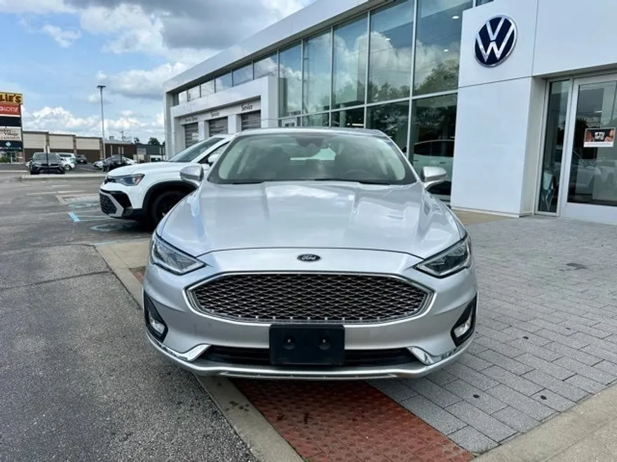 2019 Ford Fusion Hybrid Titanium photo 1