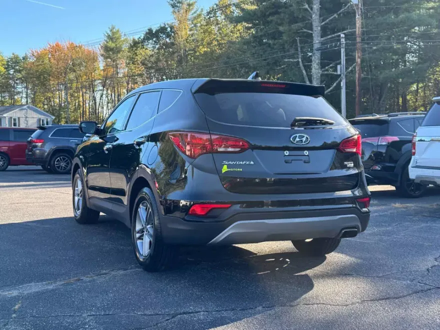2017 Hyundai Santa Fe Sport Base photo 1