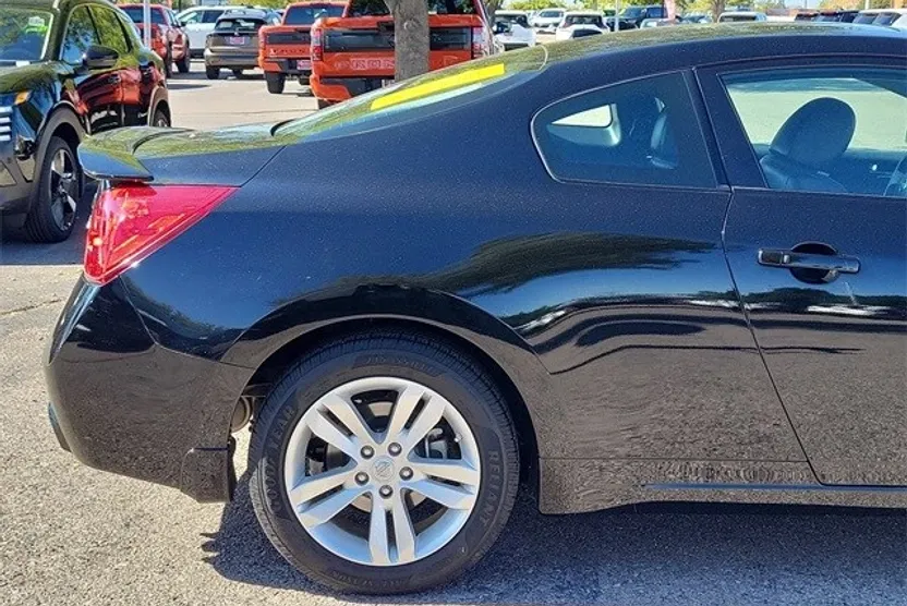 2013 Nissan Altima 2.5 S photo 1