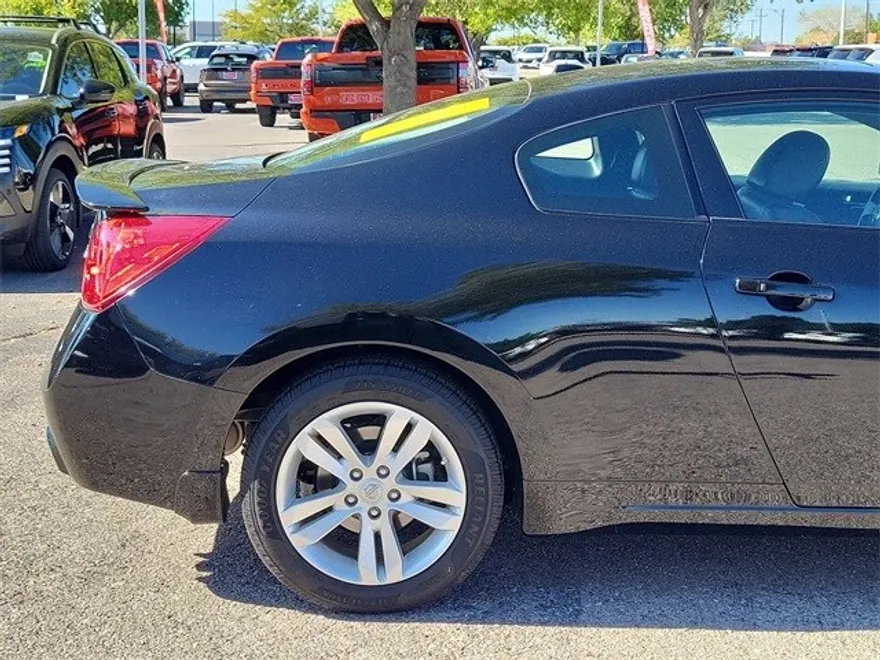 2013 Nissan Altima 2.5 S photo 1