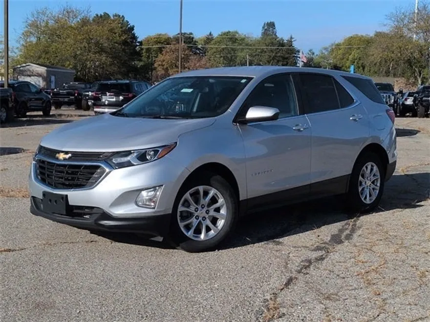 2021 Chevrolet Equinox LT photo 1