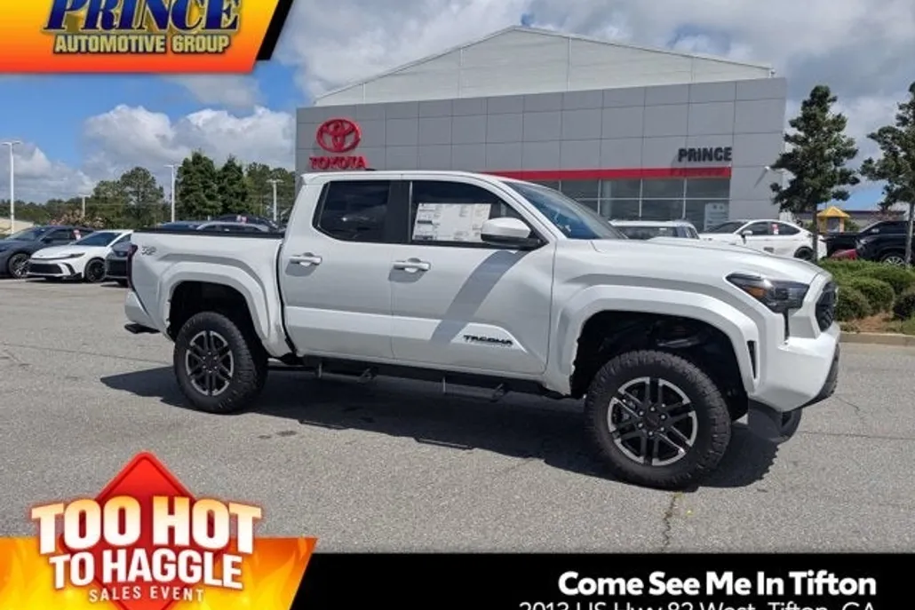 2025 Toyota Tacoma 4x4 TRD Sport photo 1