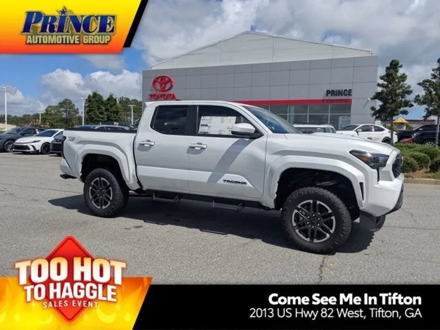 2025 Toyota Tacoma 4x4 TRD Sport photo 1