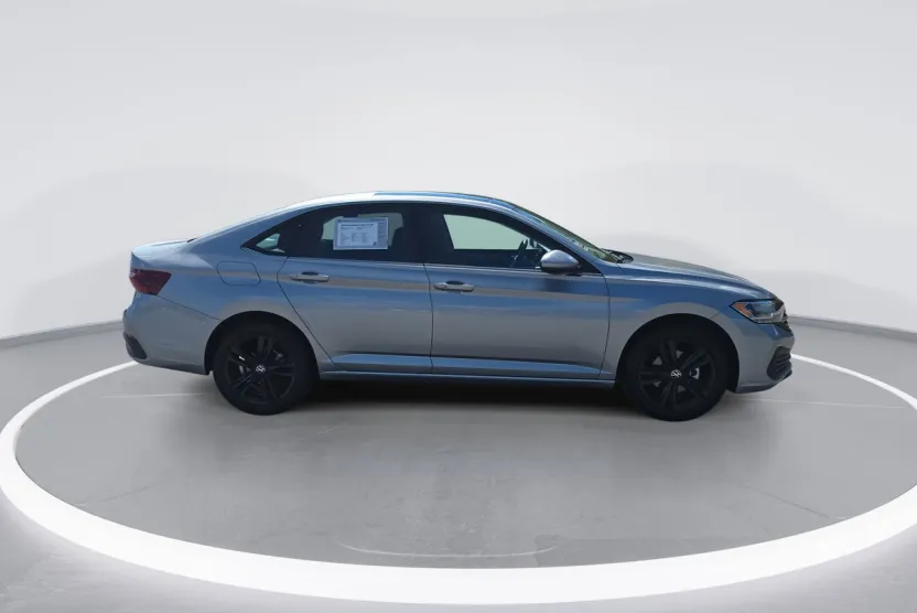 2024 Volkswagen Jetta 1.5T SE photo 1