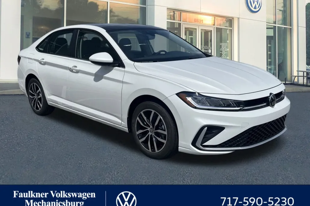 2025 Volkswagen Jetta SE photo 1