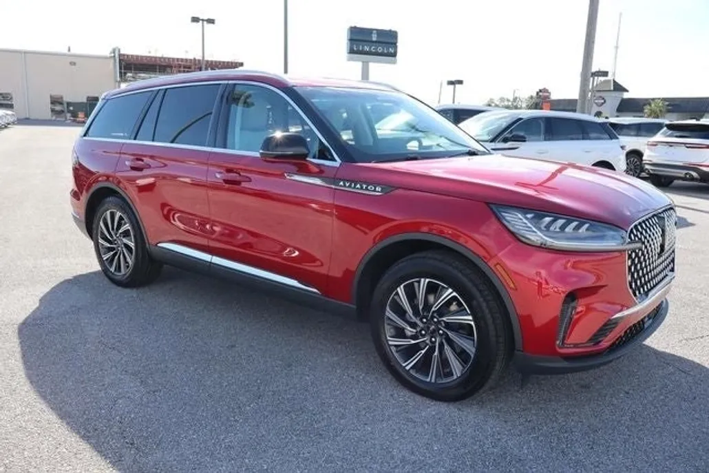 2025 Lincoln Aviator Premiere photo 1