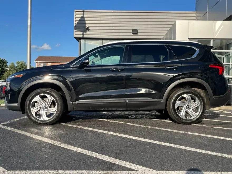 2023 Hyundai Santa Fe SEL photo 1