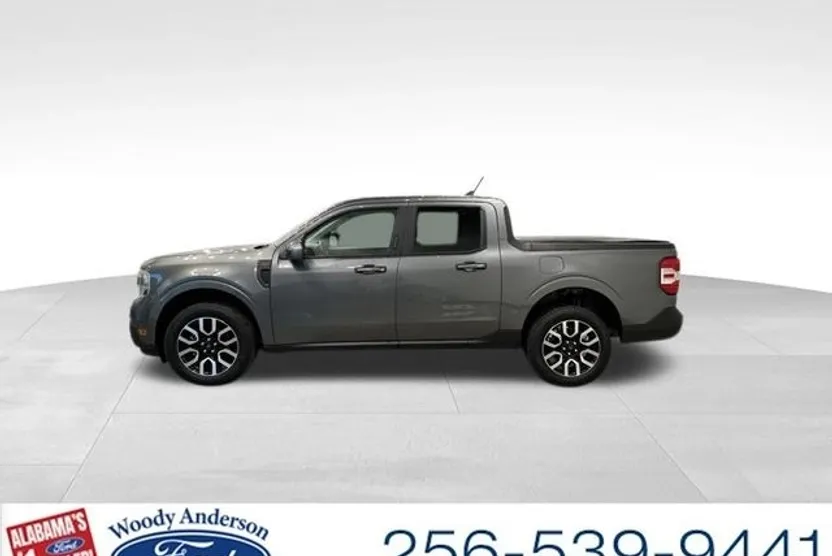 2022 Ford Maverick Lariat photo 1