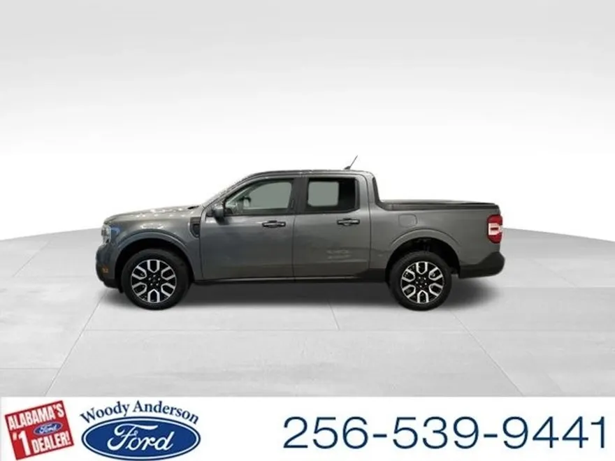 2022 Ford Maverick Lariat photo 1