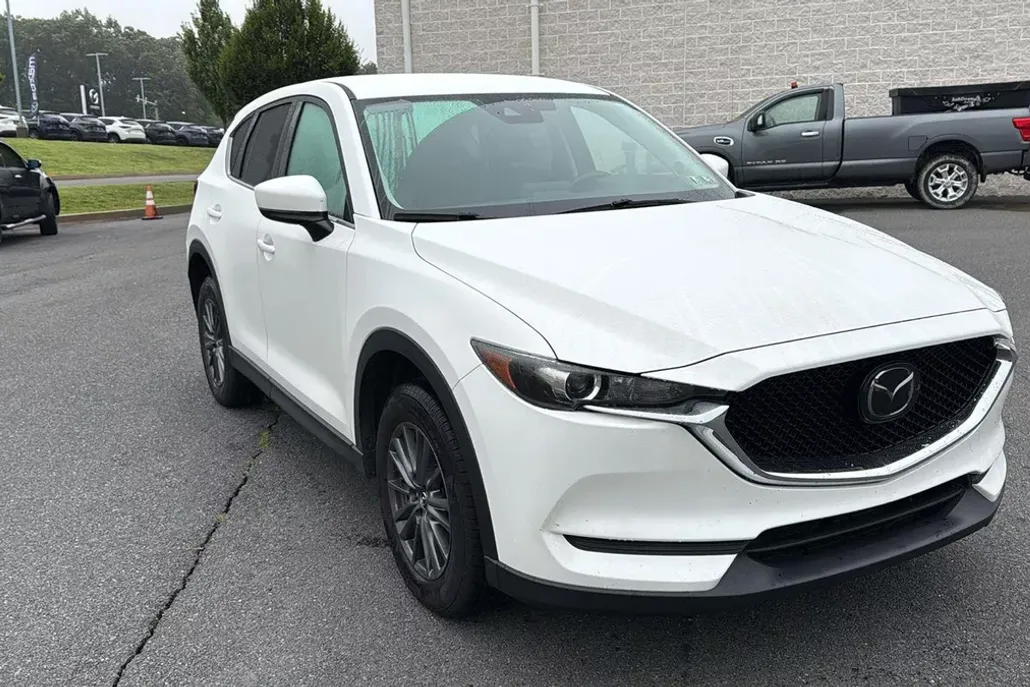 2020 Mazda CX-5 Touring photo 1