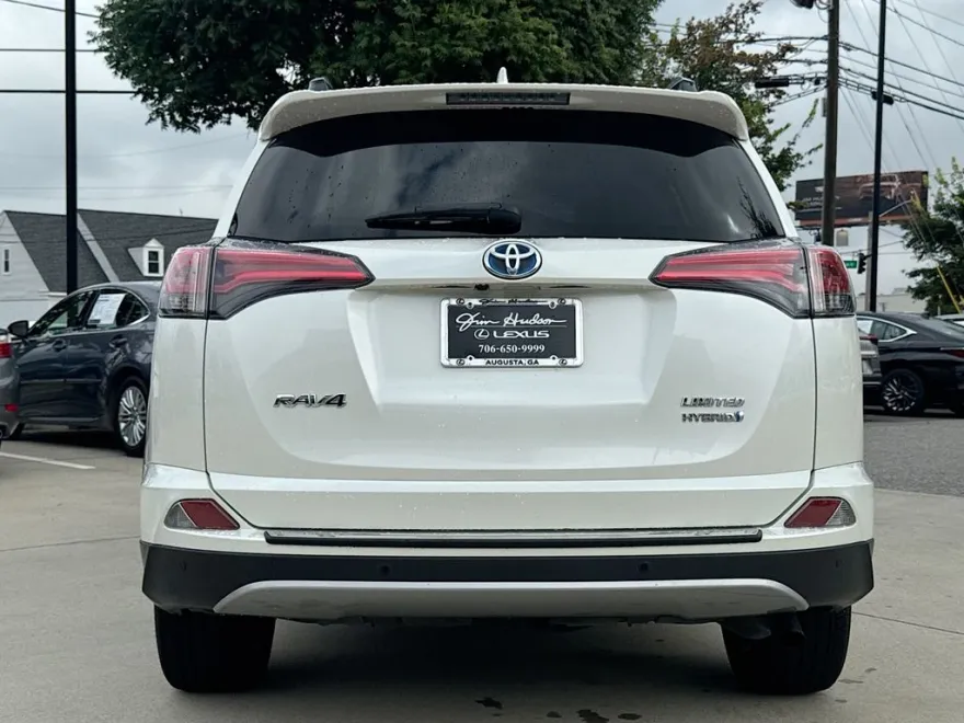 2017 Toyota RAV4 Hybrid Limited photo 1