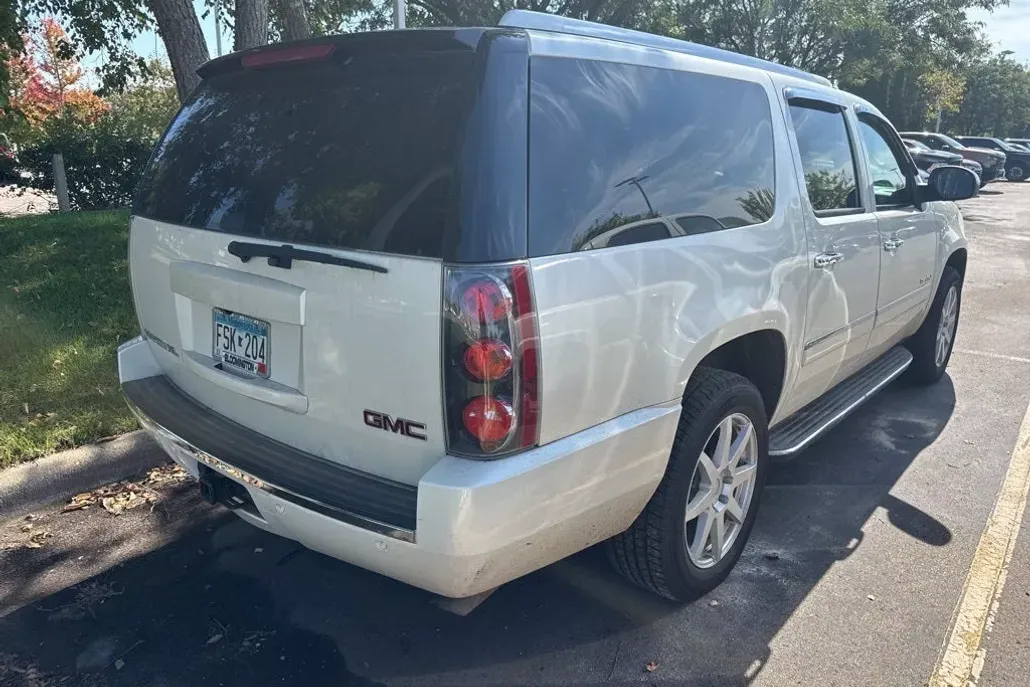 2014 Gmc Yukon XL Denali photo 1