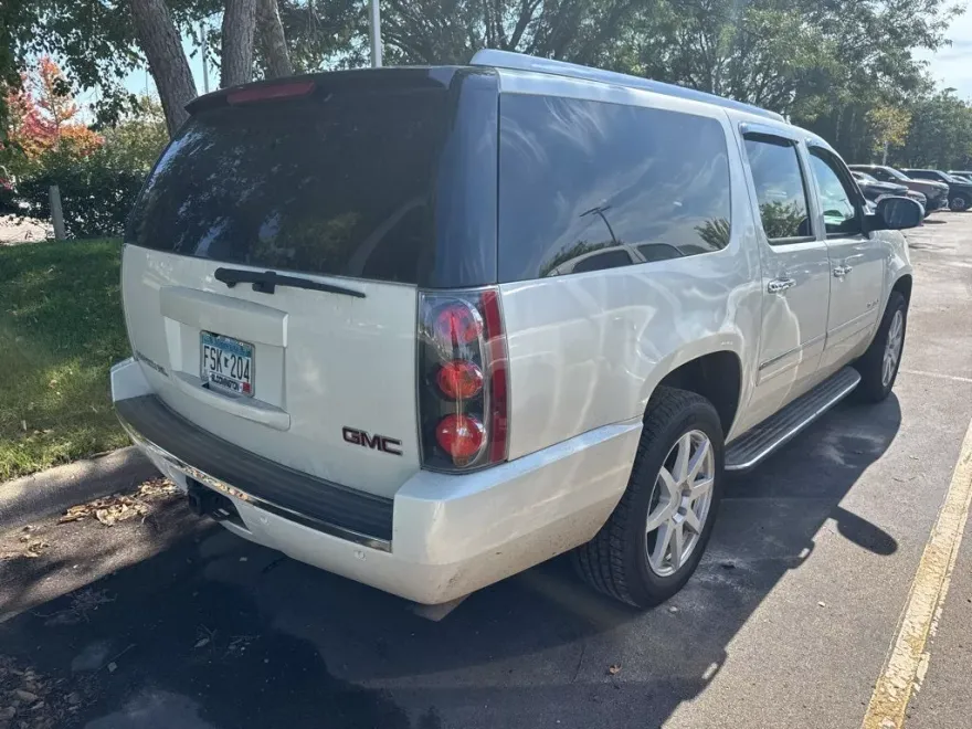 2014 Gmc Yukon XL Denali photo 1