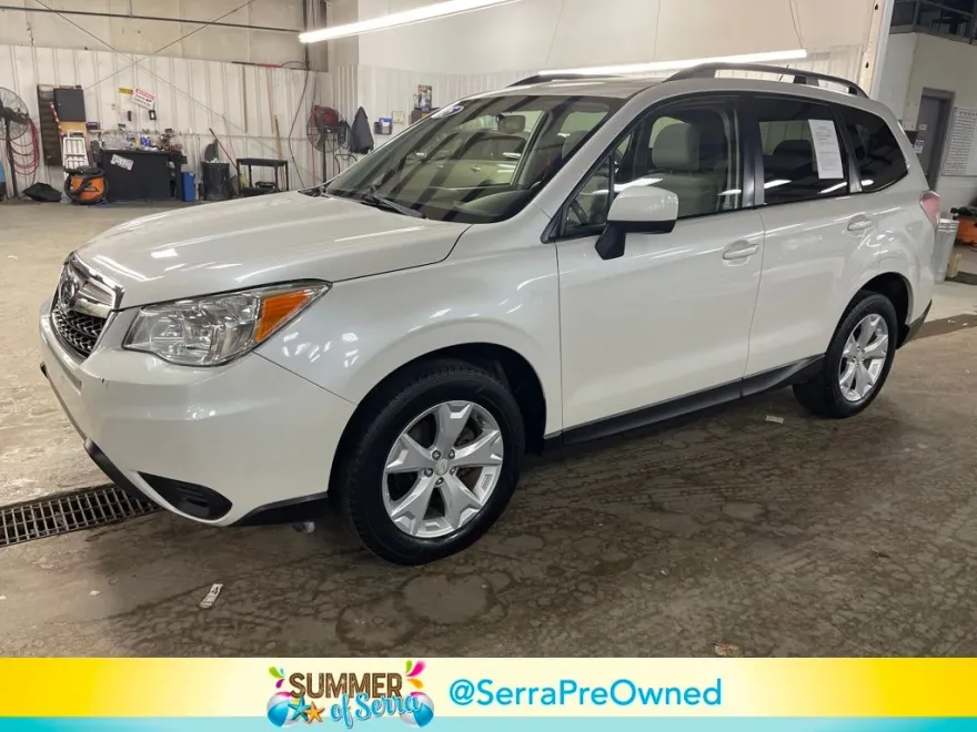 2015 Subaru Forester 2.5i Premium photo 1