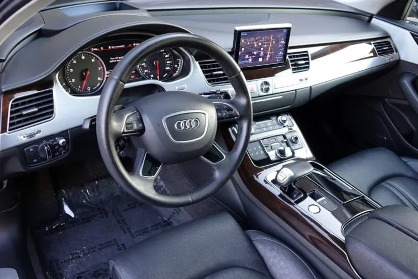 2015 Audi A8 3.0T Quattro photo 1
