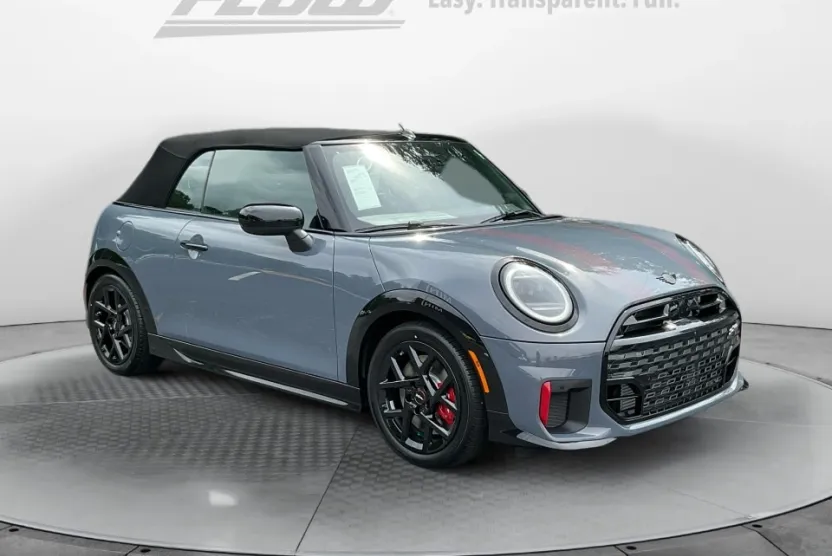 2025 Mini Cooper Convertible Iconic photo 1