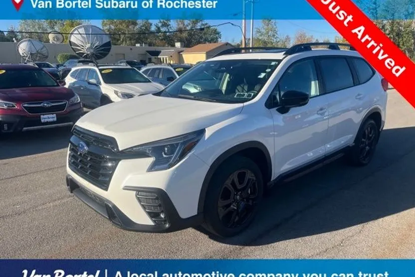 2025 Subaru Ascent Onyx Edition Touring photo 1
